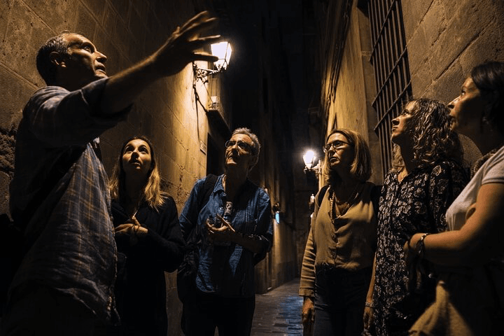 Barcelona Dark History Tour: Uncover Gothic Quarter's Secrets — photo 3