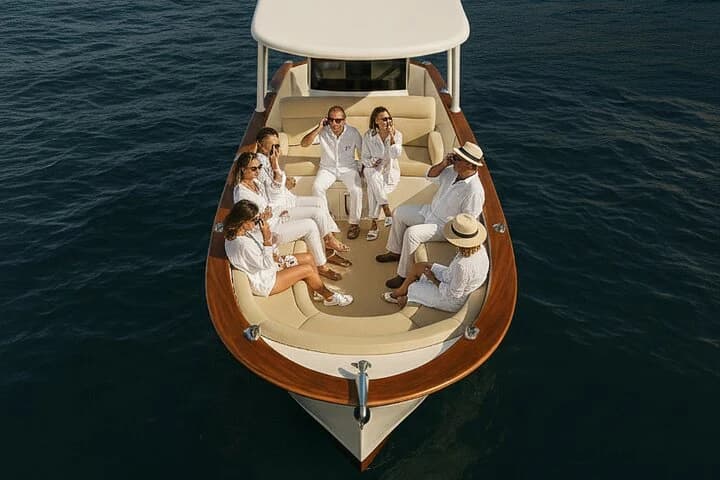 Sorrento Coast Sightseeing Shared Boat Tour — photo 4