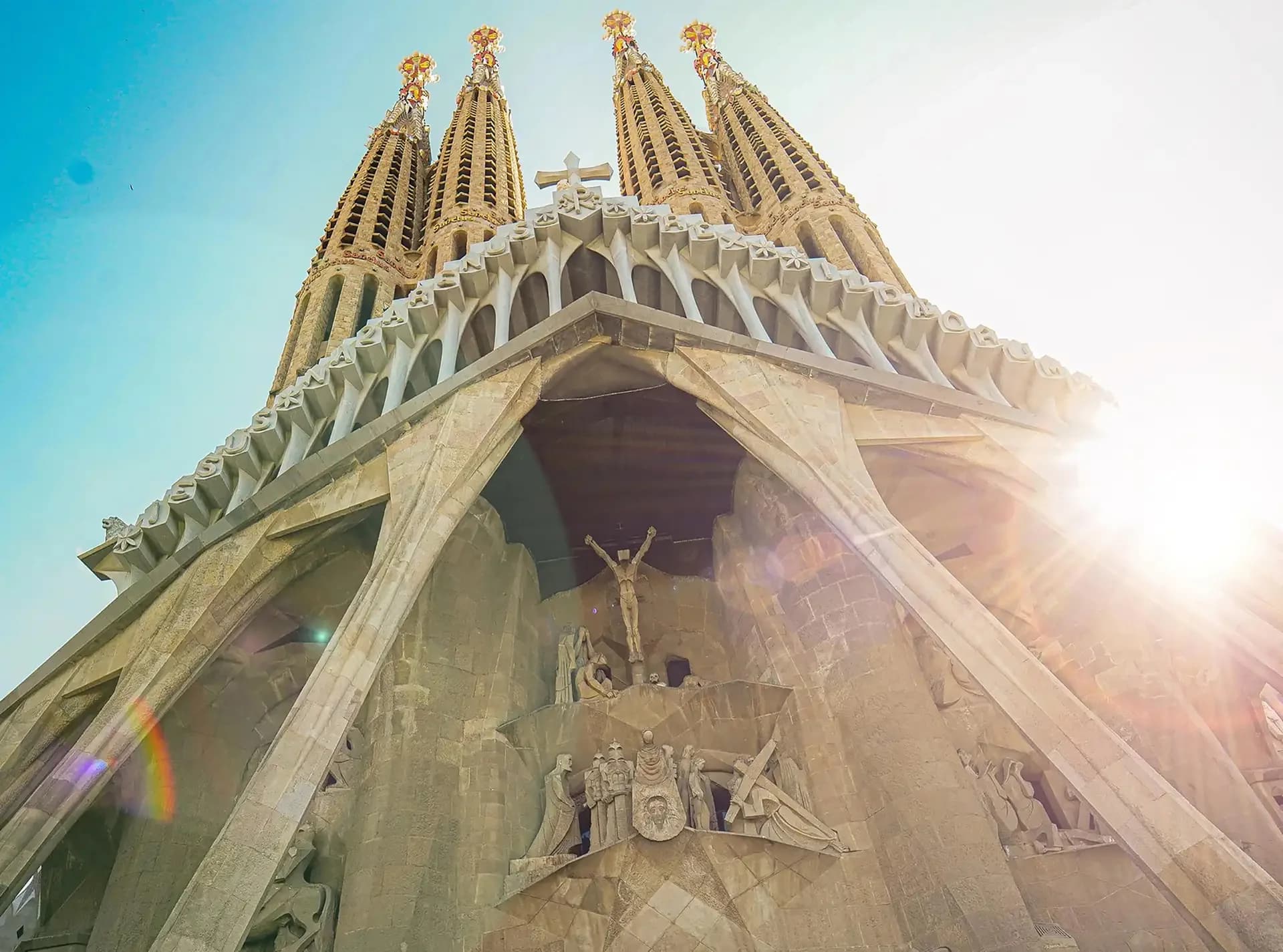 Ultimate Sagrada Familia Small Group Tour in Barcelona — photo 2